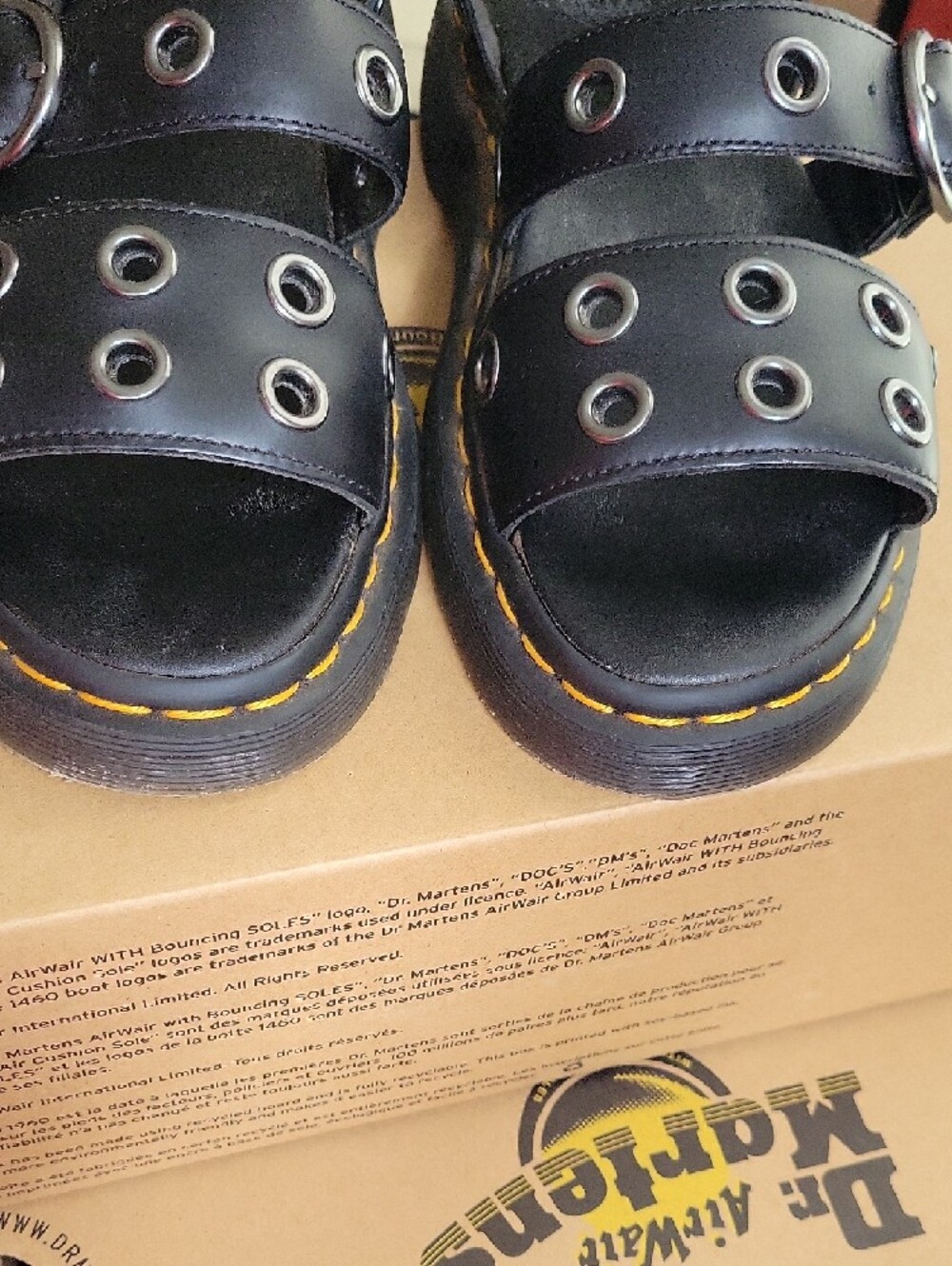 Dr. Martens Black Unisex M8/W9 Gryphon Grommet Sandals - Picture 7 of 7